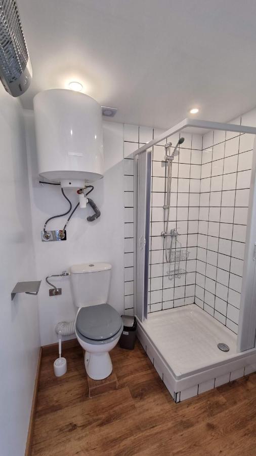 Avesnes-sur-Helpe Studio En Rez-De-Chaussee - Le Petit Chateau Avesnois - Tv - Wifi - Logement Entier מראה חיצוני תמונה