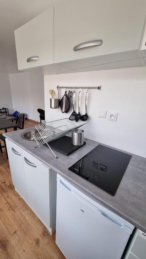 Avesnes-sur-Helpe Studio En Rez-De-Chaussee - Le Petit Chateau Avesnois - Tv - Wifi - Logement Entier מראה חיצוני תמונה